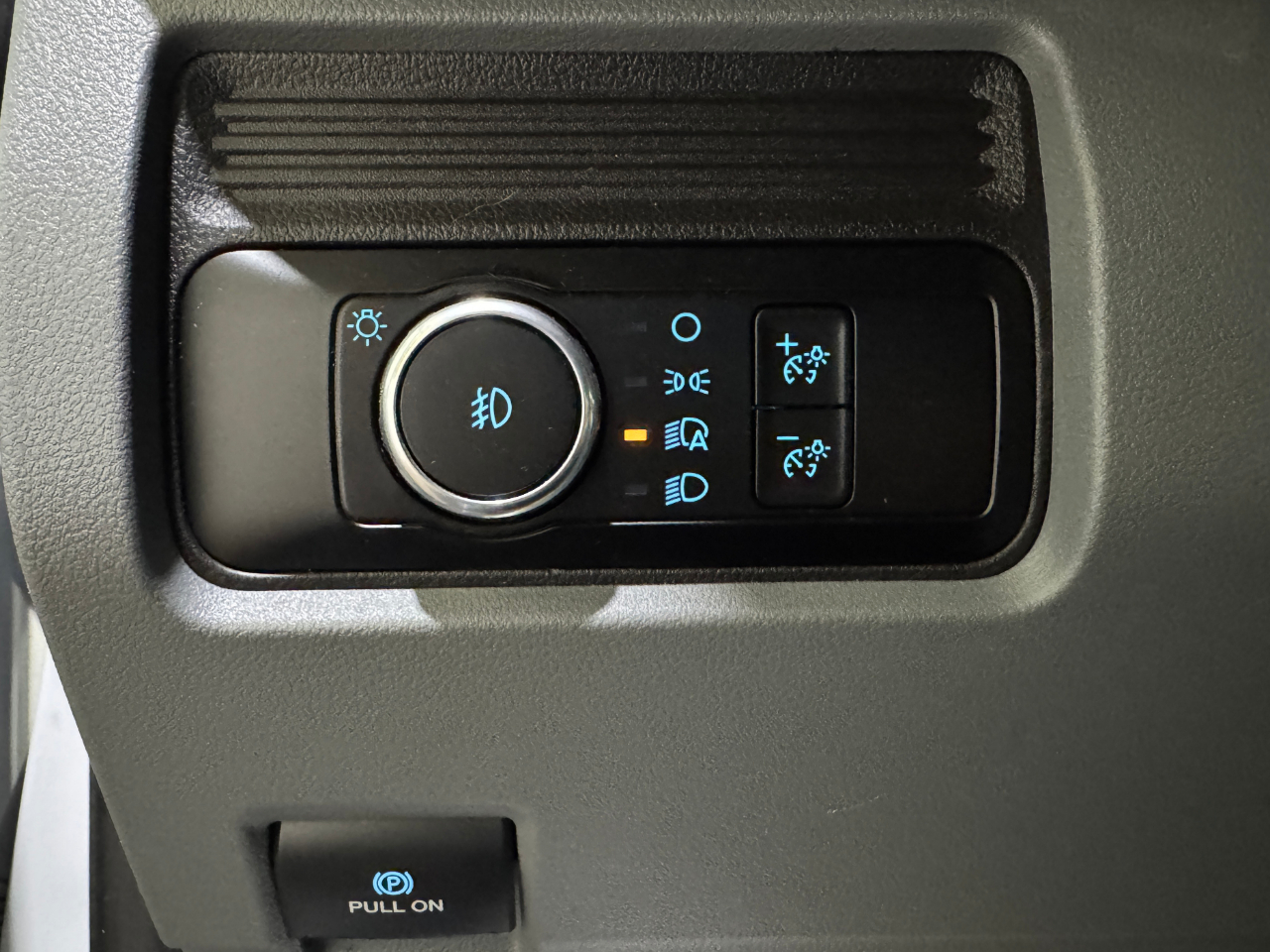 Ford Super Duty F-550 DRW  2024