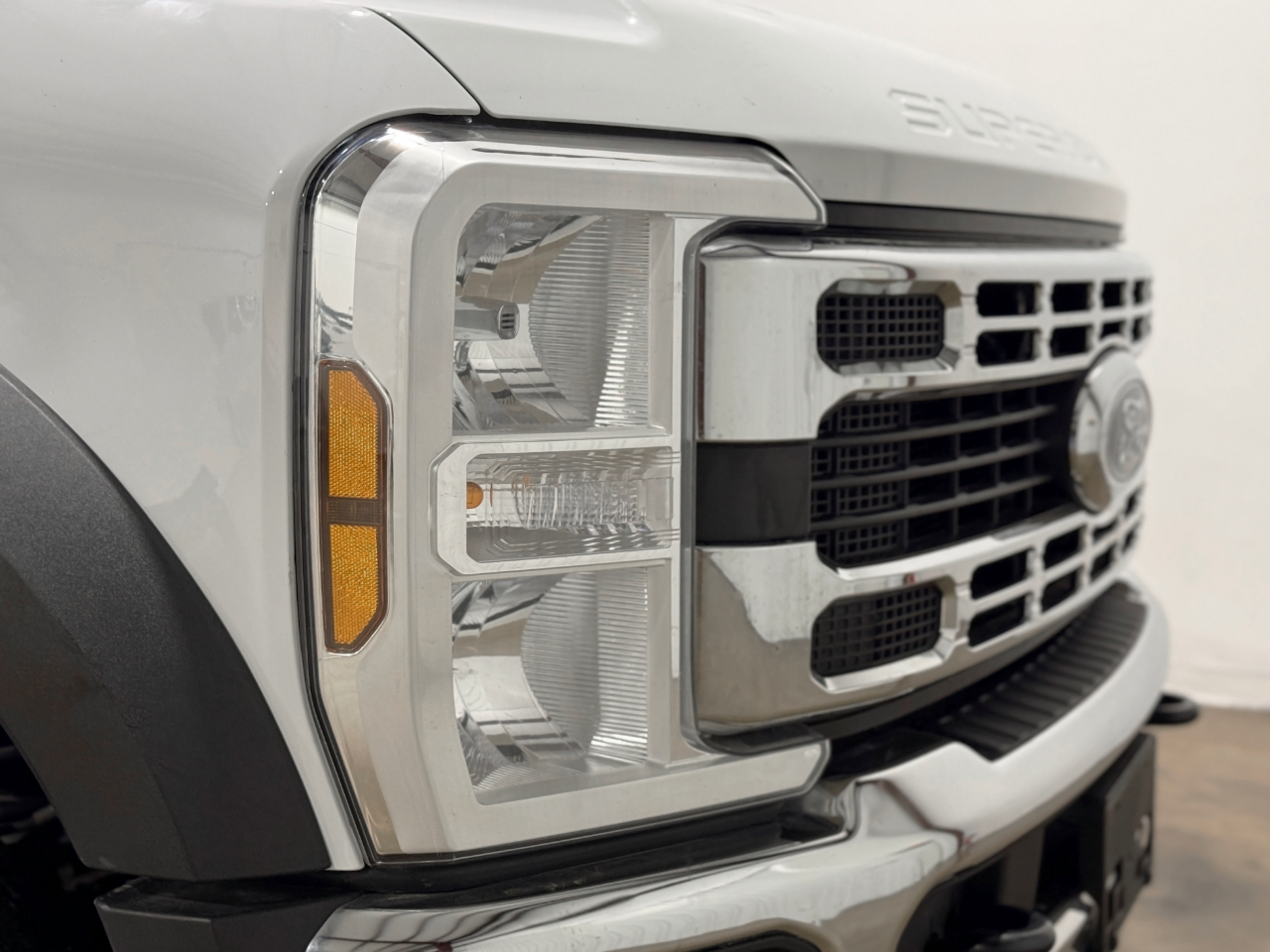 Ford Super Duty F-550 DRW  2024