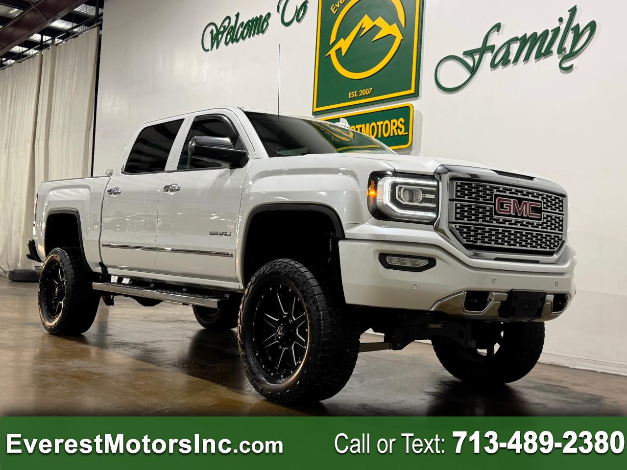 2017 GMC Sierra 1500 DENALI 4X4 CREWCAB SHORT 6.2L V8 GAS LIFTED