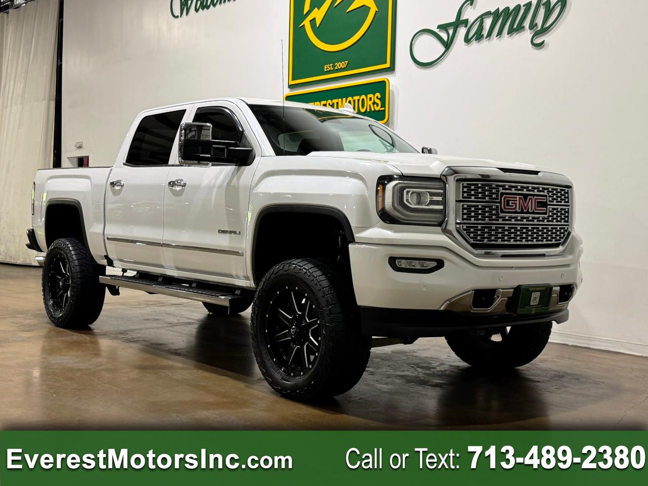 2017 GMC Sierra 1500 DENALI 4X4 CREWCAB SHORT 6.2L V8 GAS LIFTED