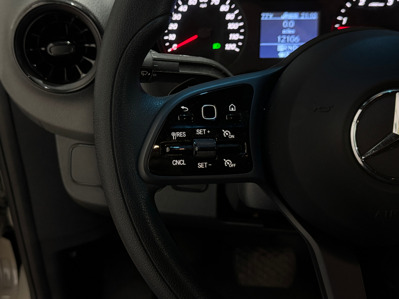 Mercedes-Benz Sprinter Crew Van  2021