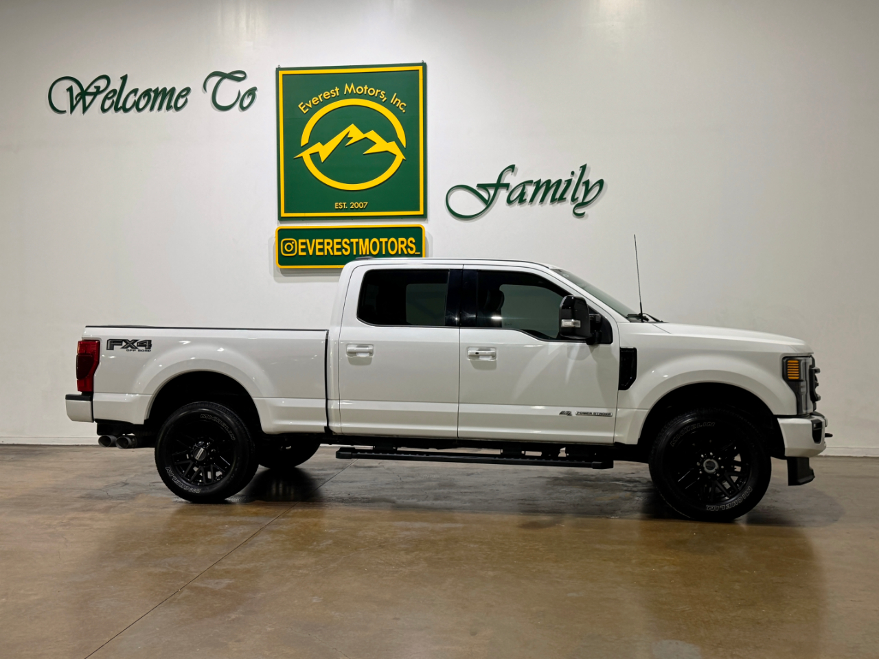 Ford Super Duty F-250 SRW  2022