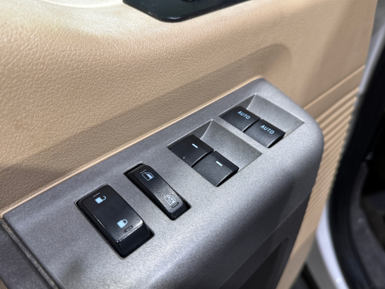 Ford Super Duty F-450 DRW  2016