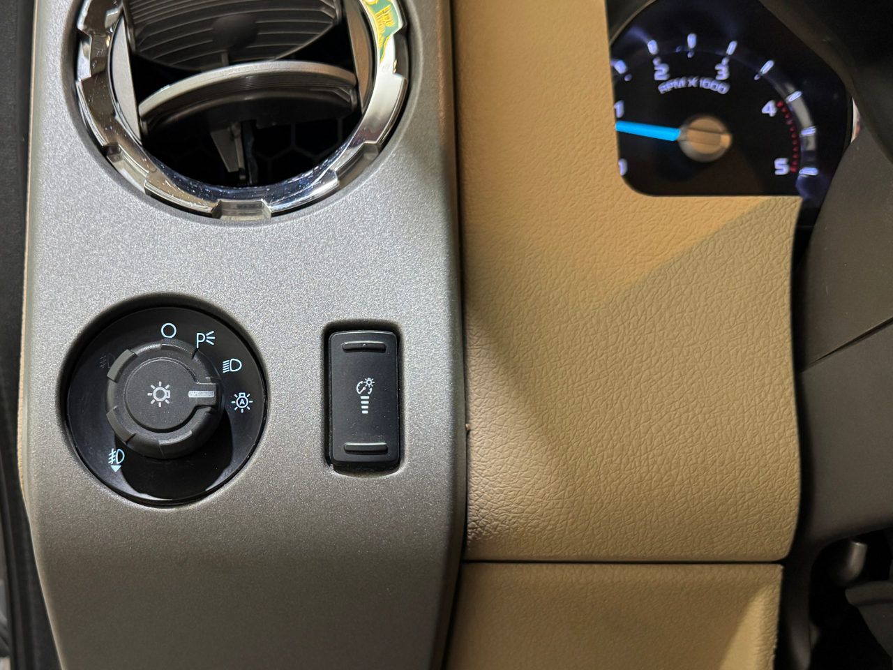 Ford Super Duty F-450 DRW  2016