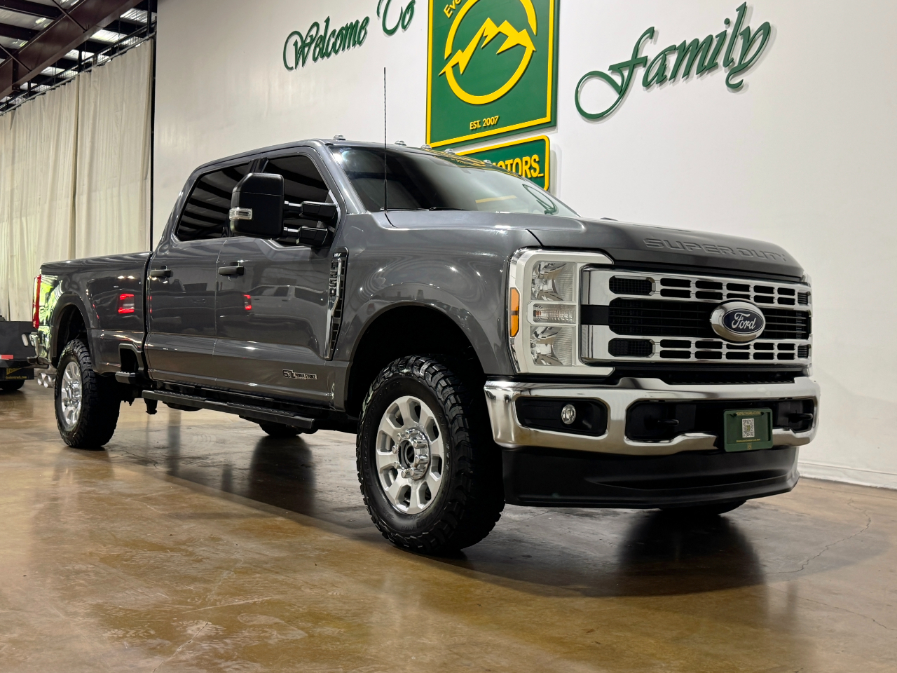 2024 Ford Super Duty F-250 SRW XLT 4X4 CREWCAB LONG 6.7L DIESEL 1OWNER