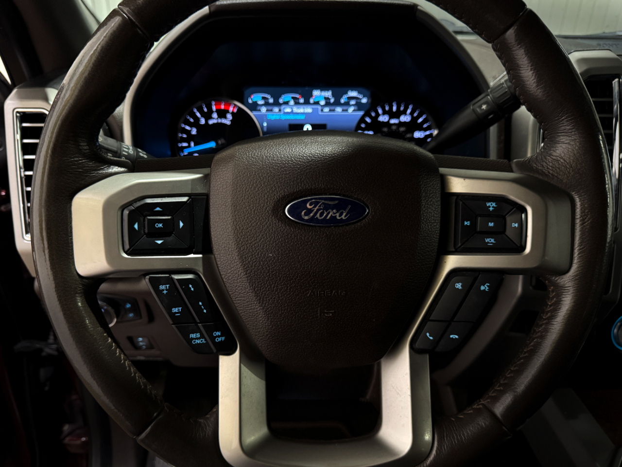 Ford Super Duty F-350 SRW  2017