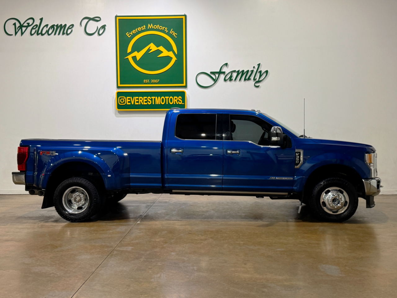 Ford Super Duty F-350 DRW  2022