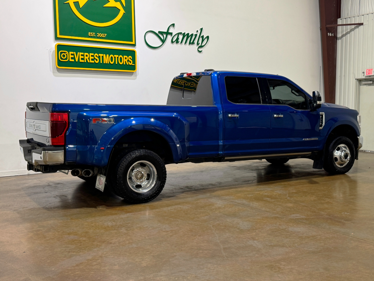 Ford Super Duty F-350 DRW  2022
