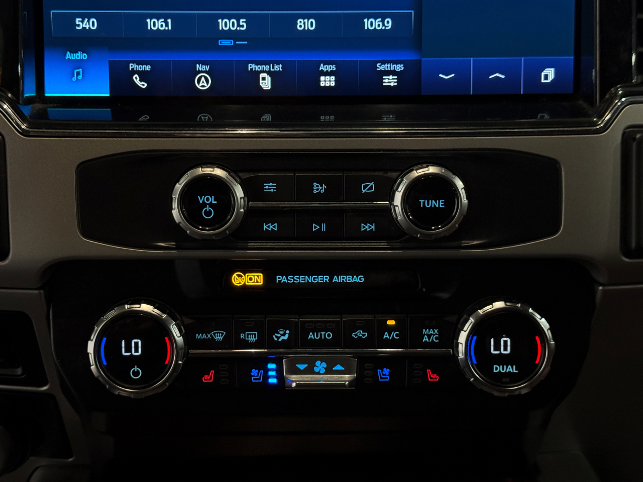 Ford Super Duty F-350 DRW  2022