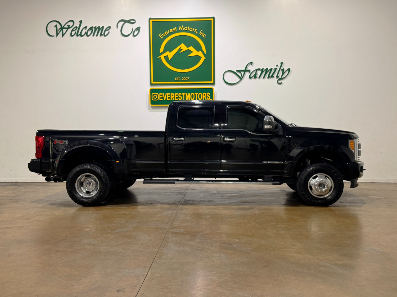 Ford Super Duty F-350 DRW  2018