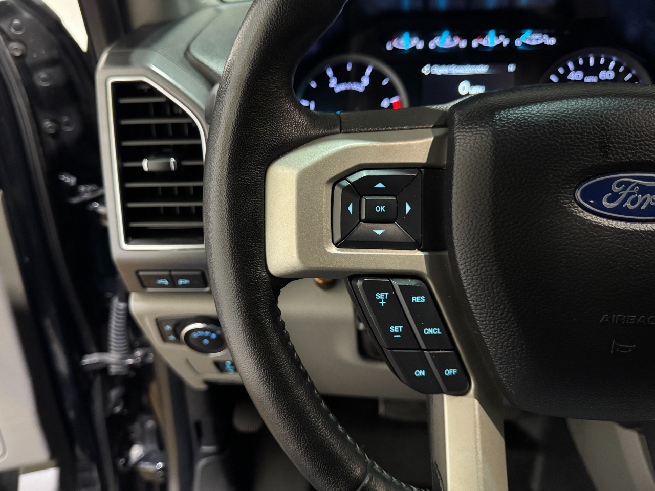 Ford Super Duty F-350 DRW  2018