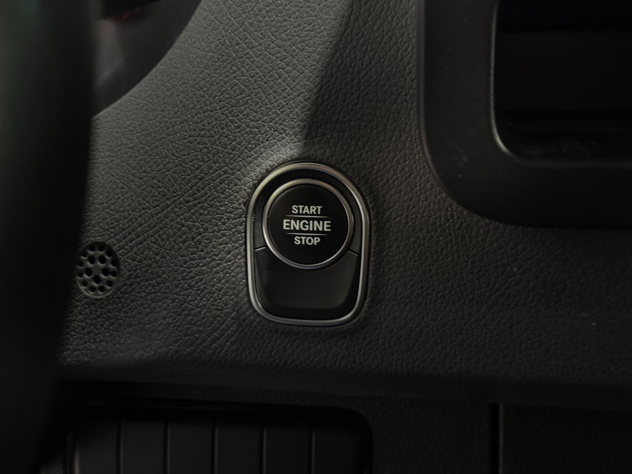 Mercedes-Benz Sprinter Cargo Van  2022