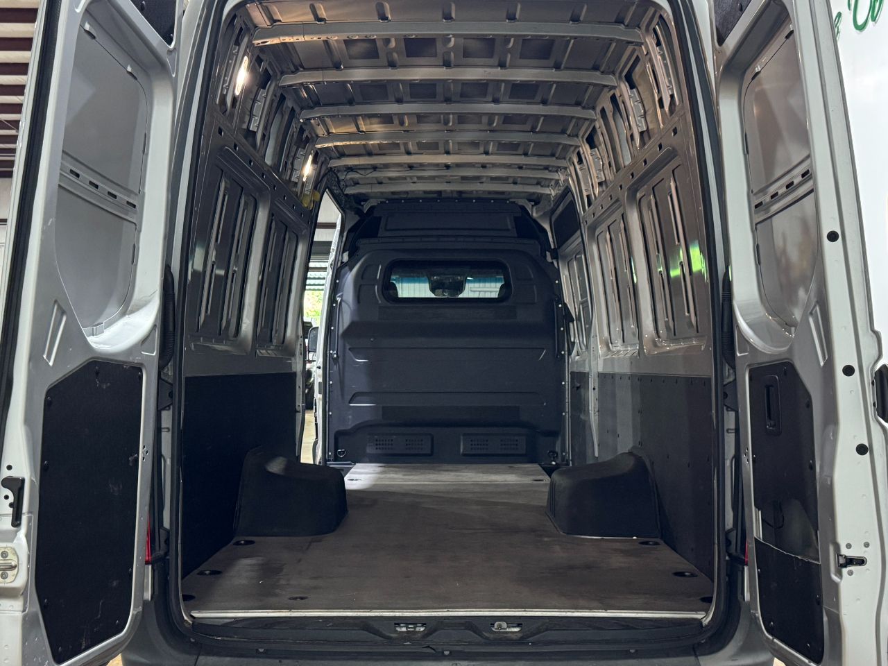 Mercedes-Benz Sprinter Cargo Van  2023