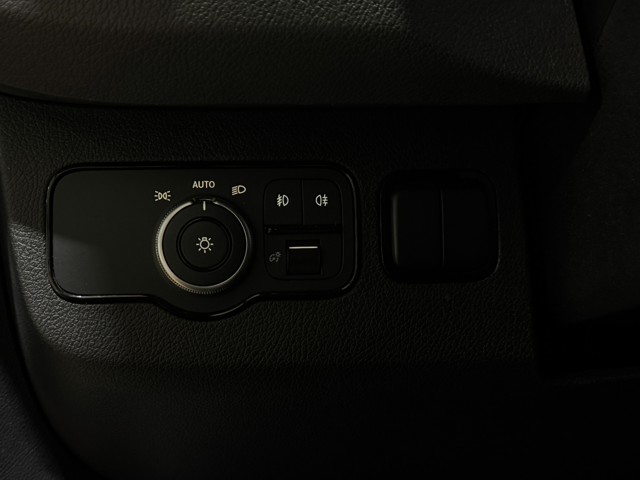 Mercedes-Benz Sprinter Cargo Van  2023