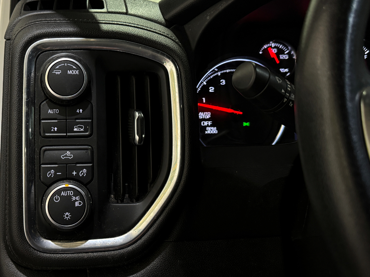 Chevrolet Silverado 1500  2021