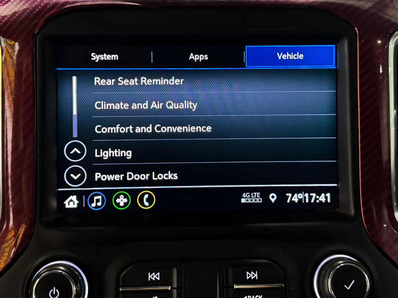 Chevrolet Silverado 1500  2021