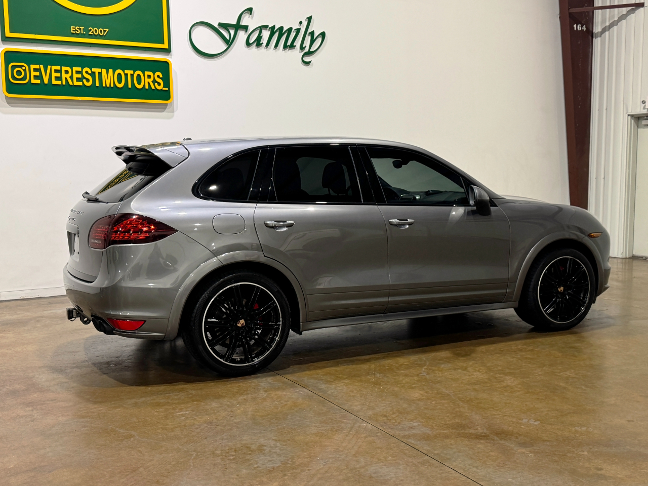 Porsche Cayenne  2014