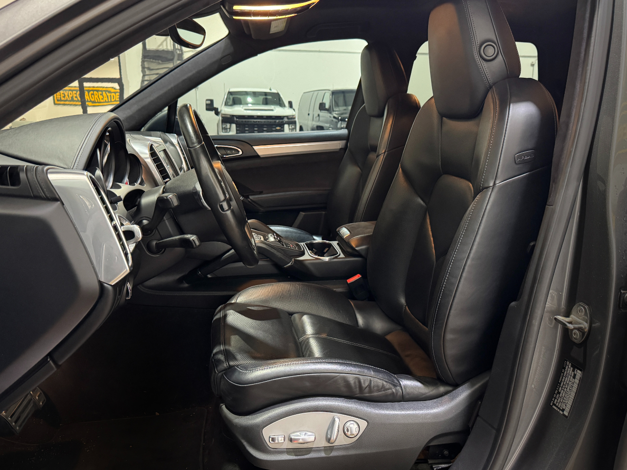 Porsche Cayenne  2014