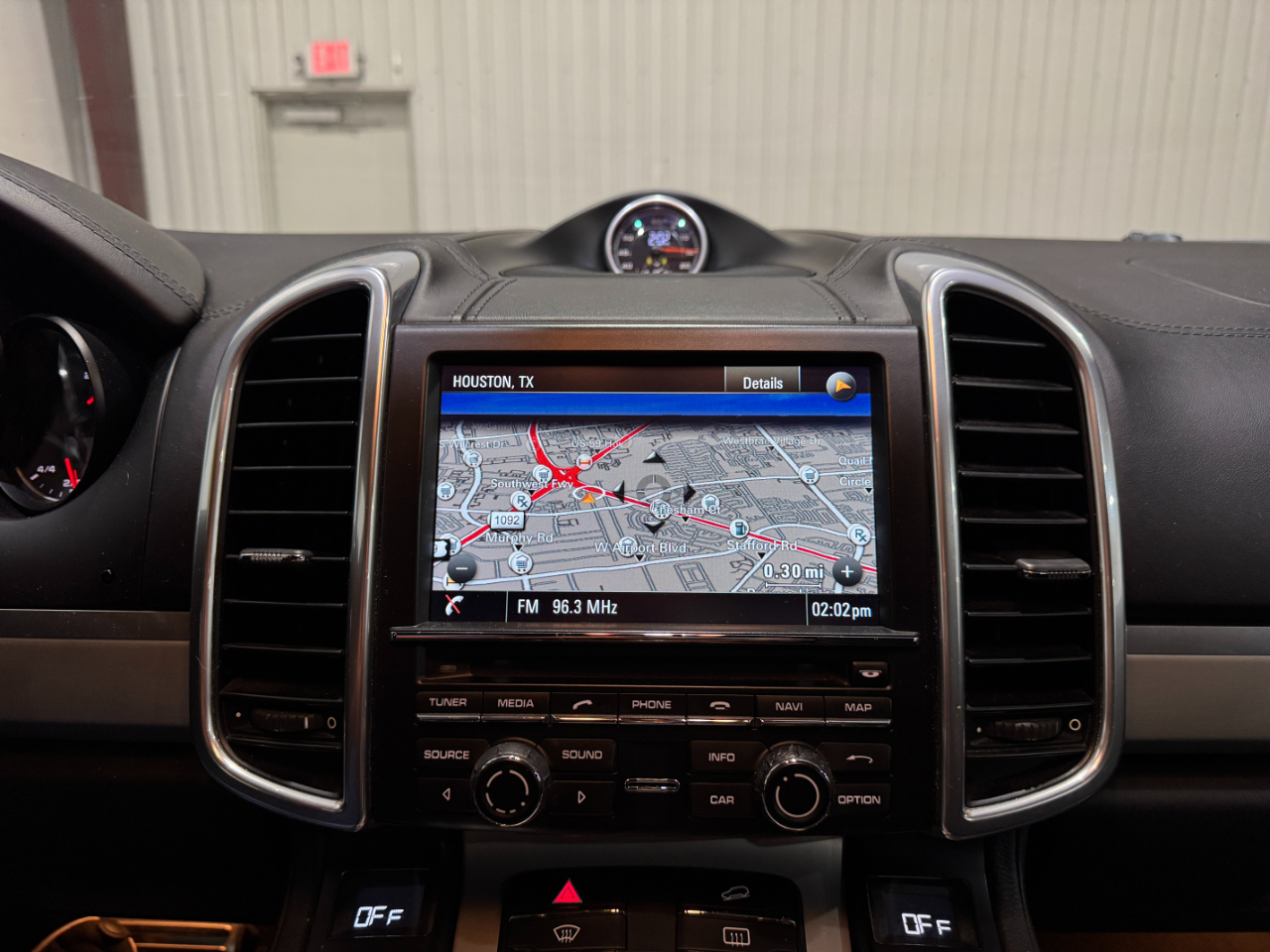 Porsche Cayenne  2014