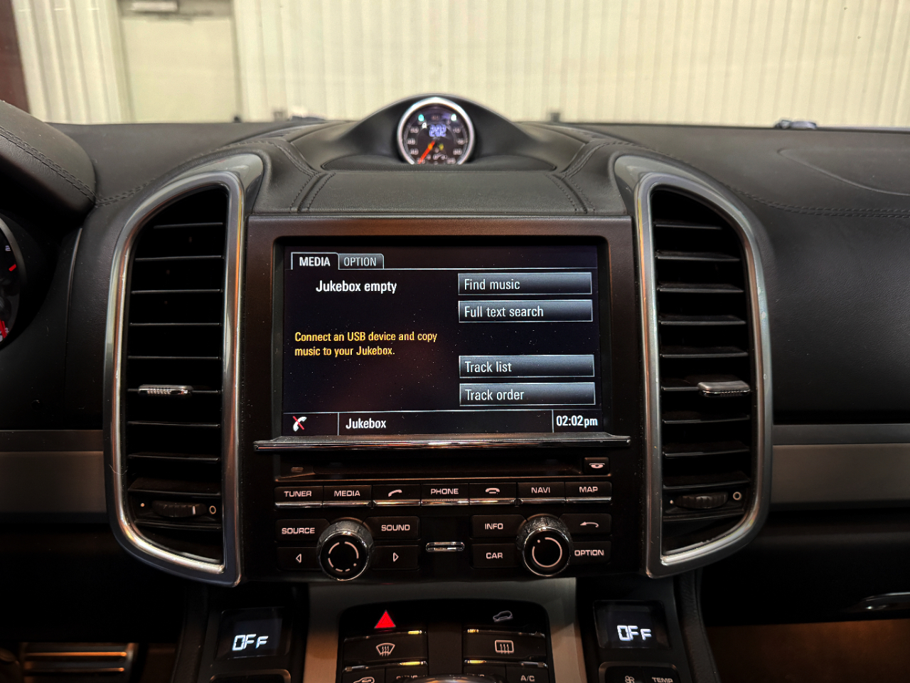 Porsche Cayenne  2014