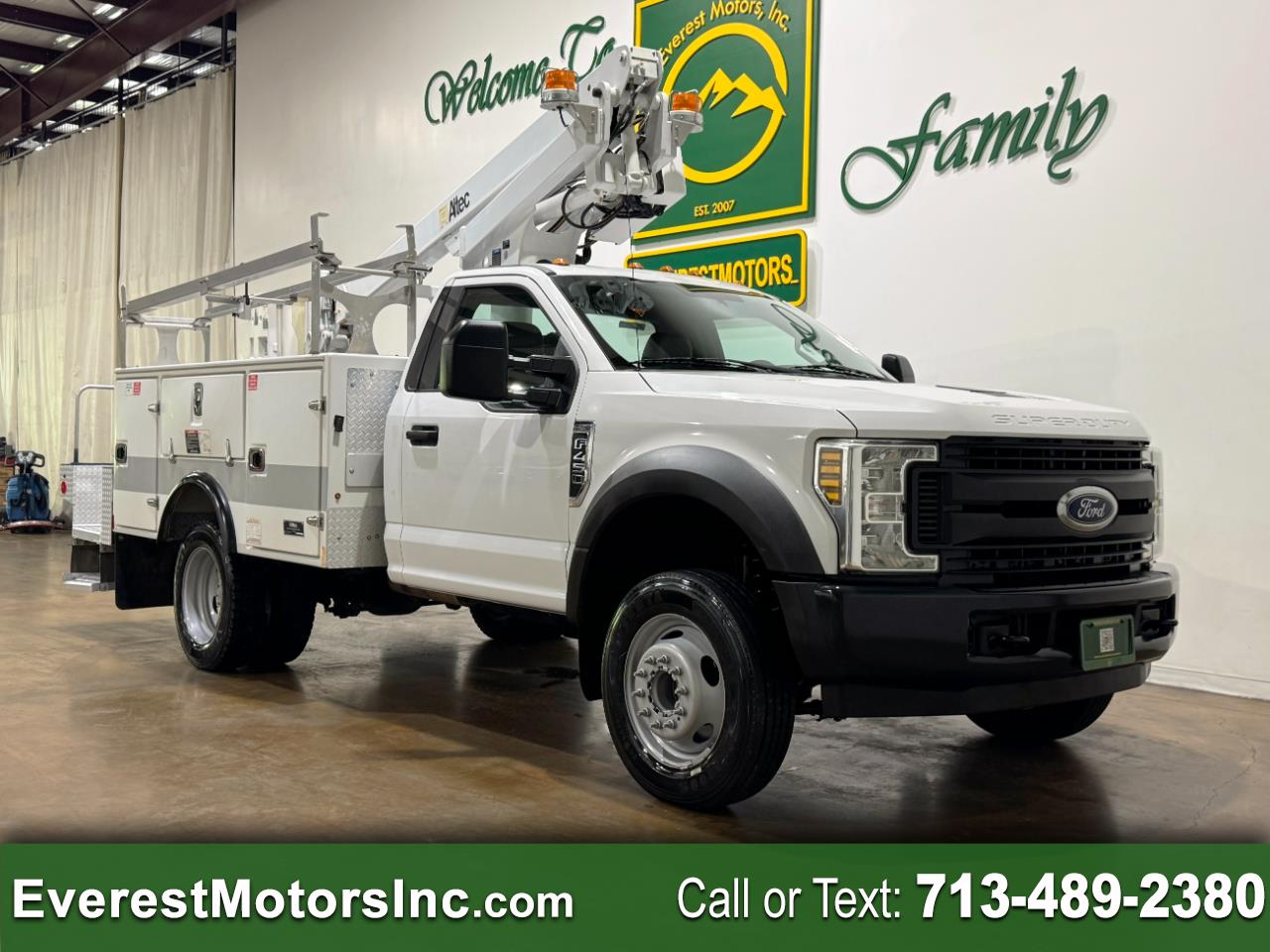 2019 Ford Super Duty F-450 DRW XL 4X2 REGCAB ALTEC BUCKET 6.8L V10 PTO GAS 1OWNER
