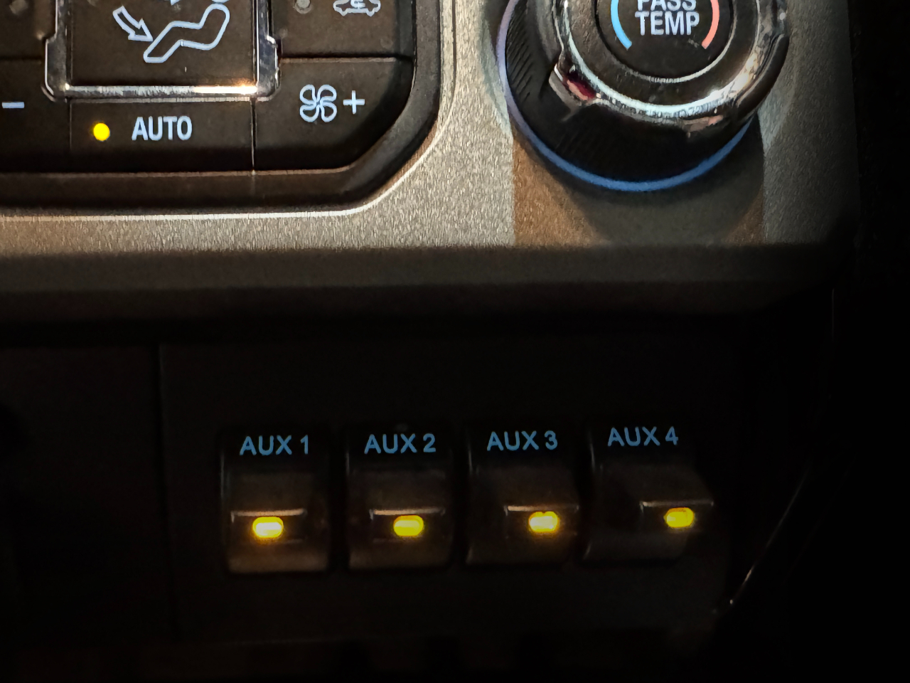 Ford Super Duty F-350 DRW  2016