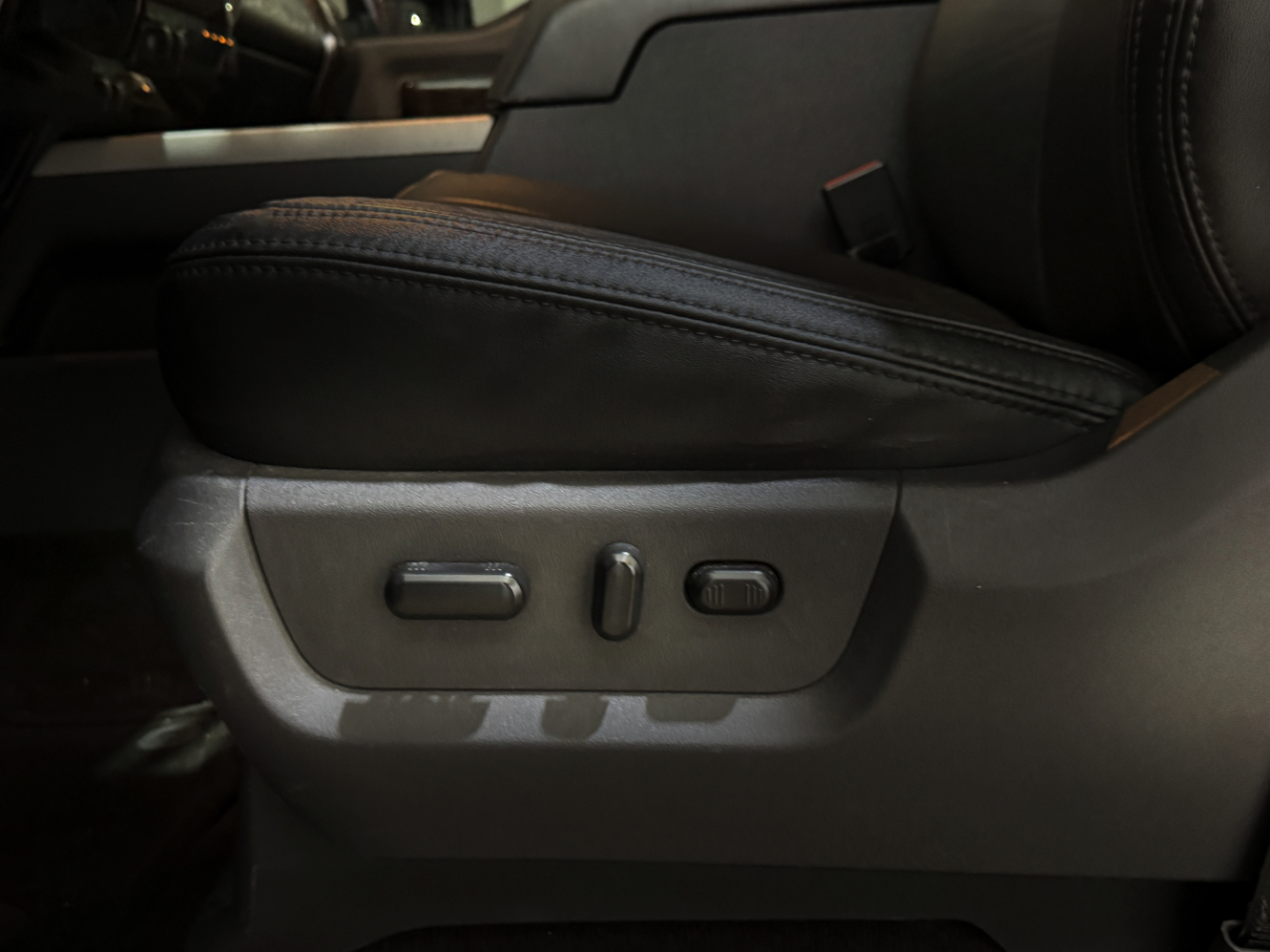 Ford Super Duty F-350 DRW  2016