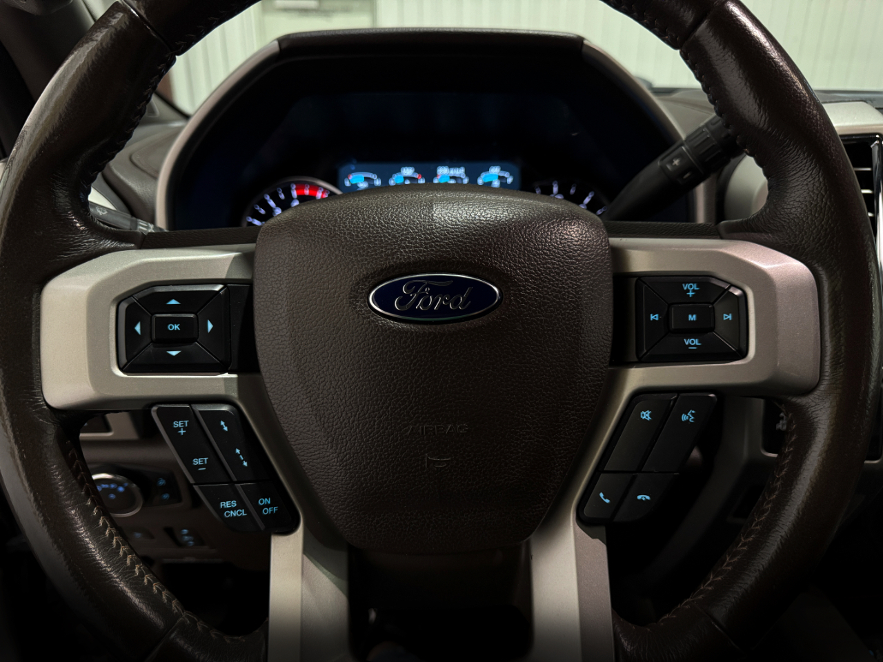 Ford Super Duty F-350 SRW  2017