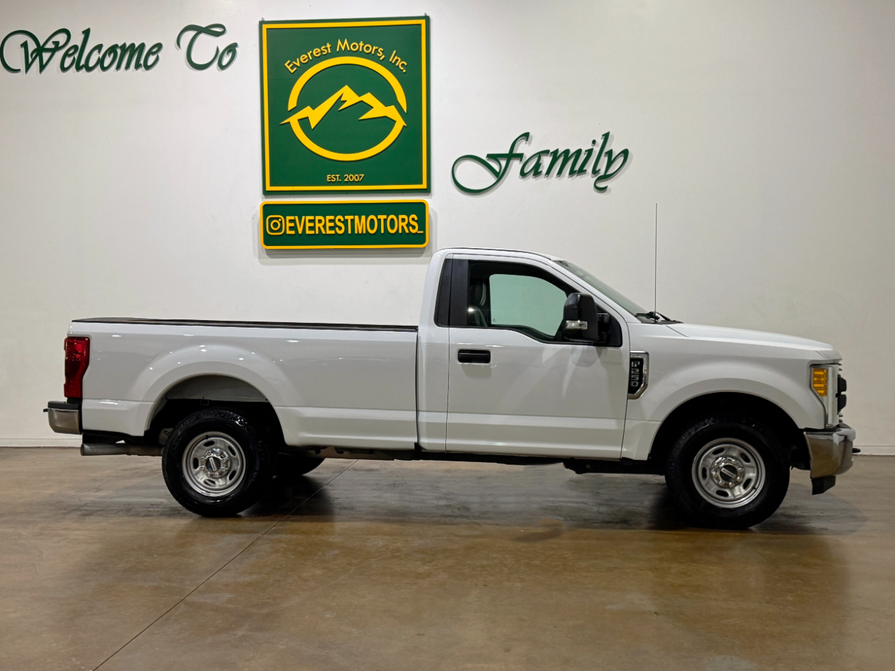Ford Super Duty F-250 SRW  2017