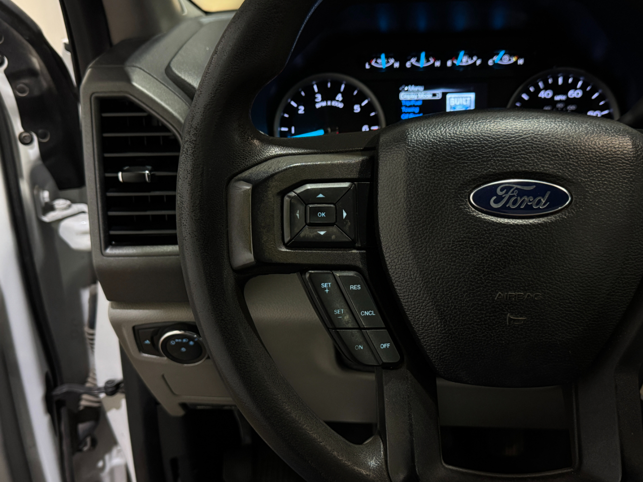 Ford Super Duty F-250 SRW  2017