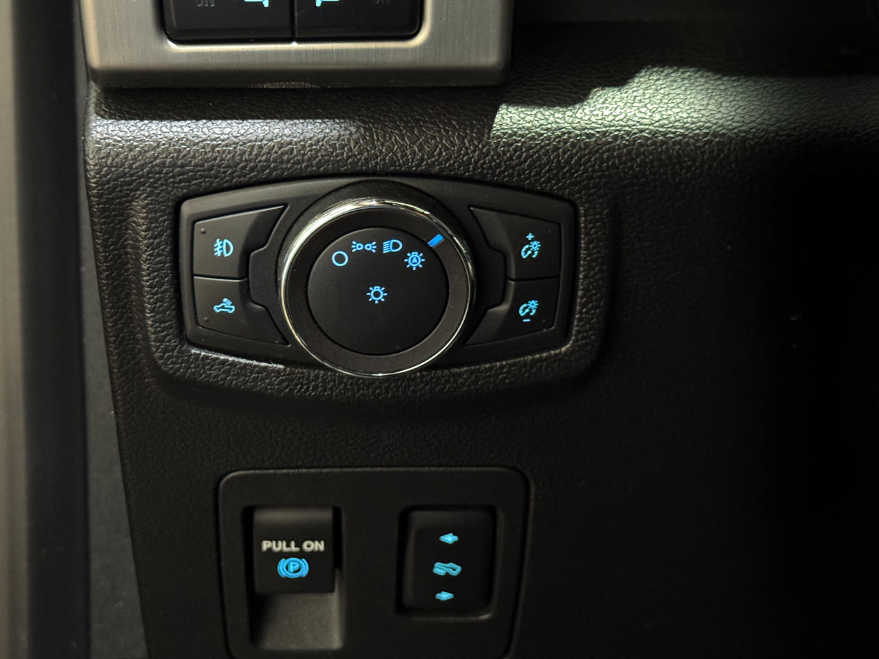 Ford F-150  2019