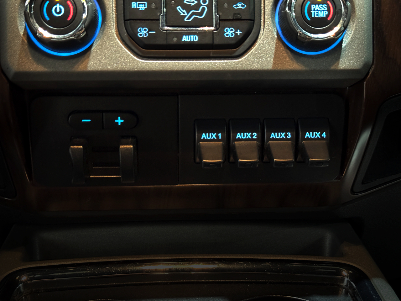 Ford Super Duty F-250 SRW  2016