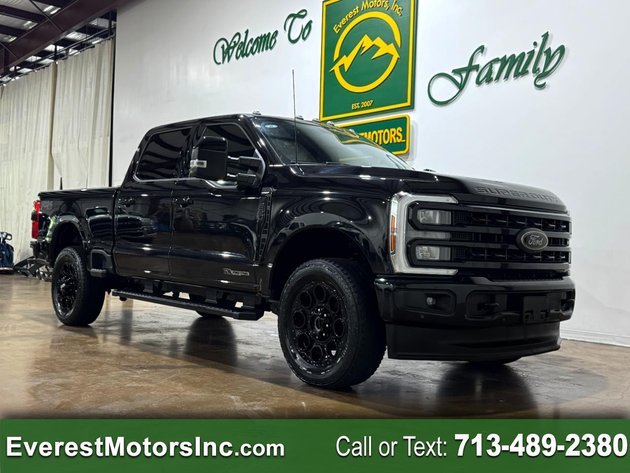 2024 Ford Super Duty F-250 SRW LARIAT ULTIMATE 4X4 CREWCAB SHORT 6.7L DIESEL 1OWN