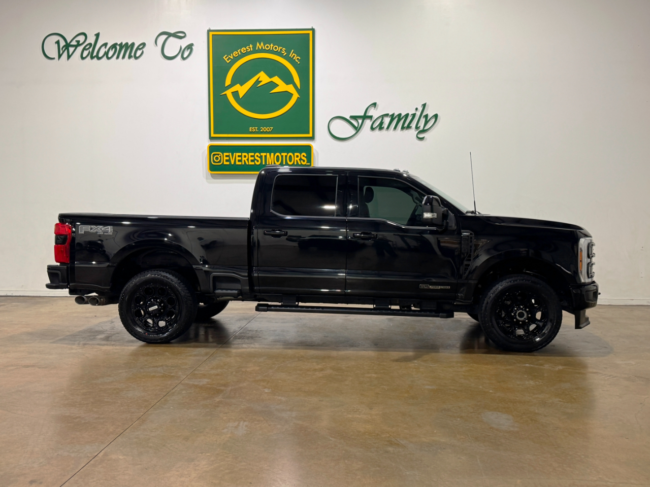 Ford Super Duty F-250 SRW  2024