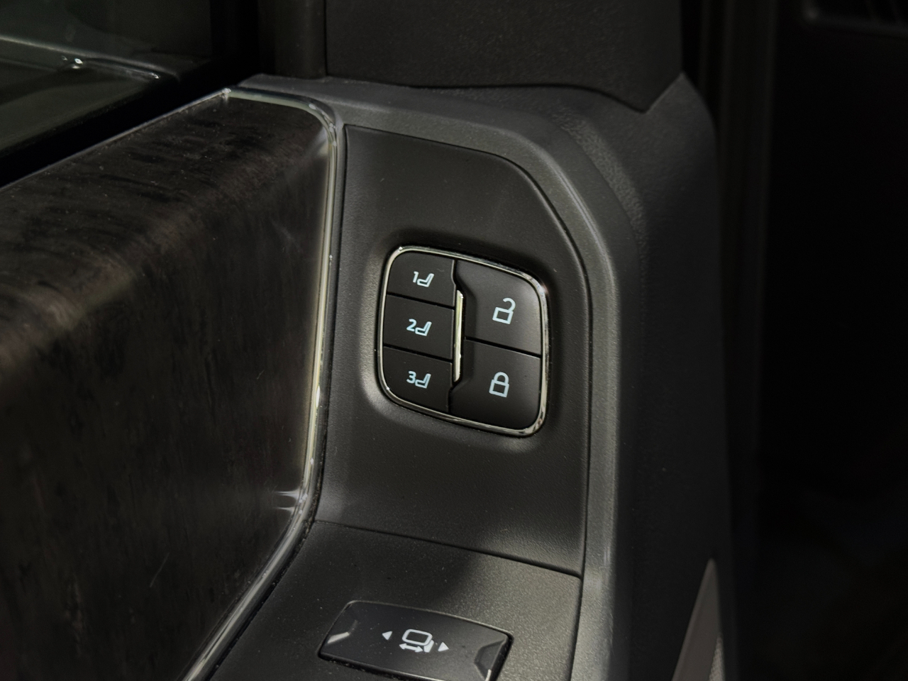 Ford Super Duty F-250 SRW  2024