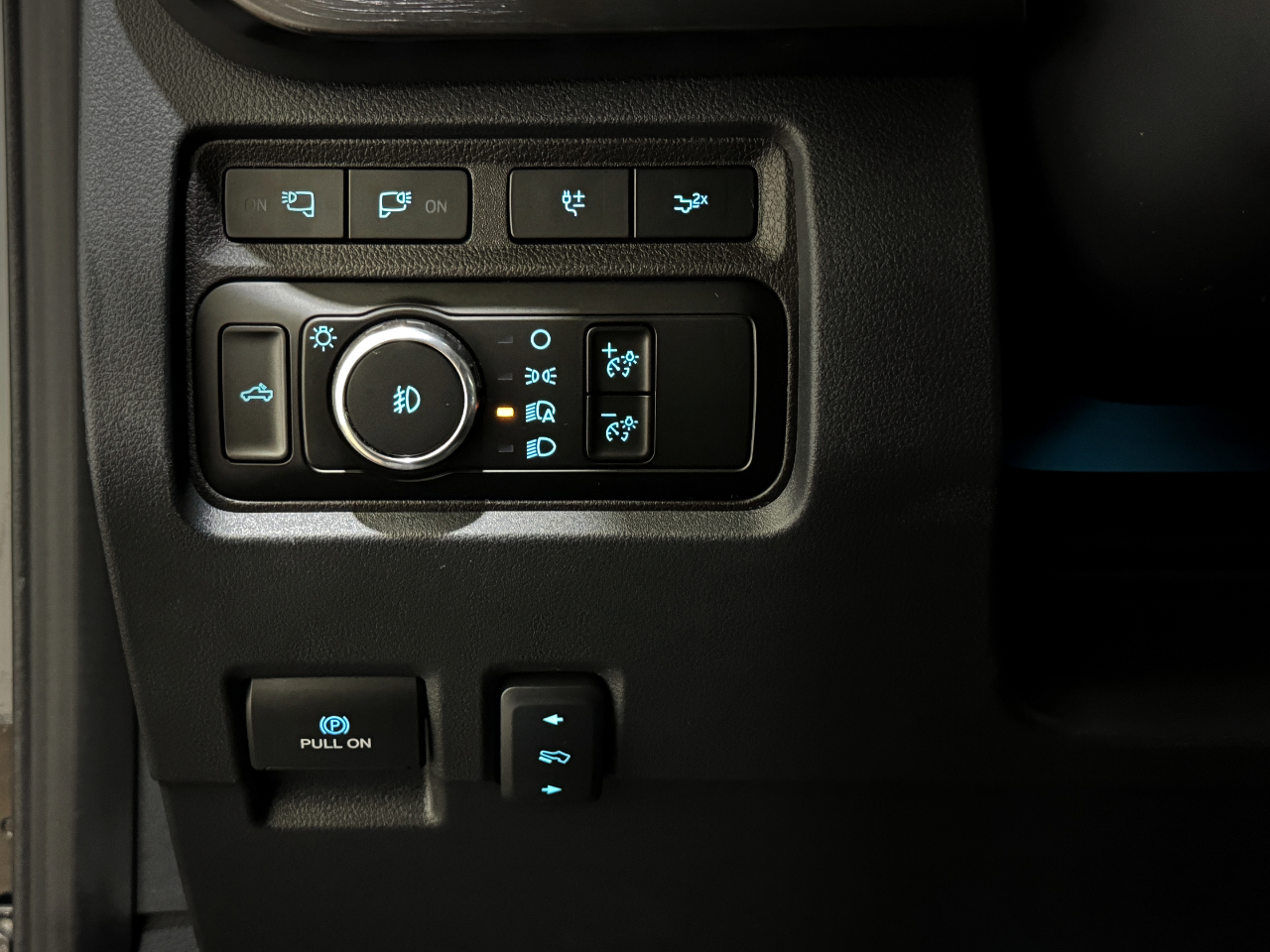 Ford Super Duty F-250 SRW  2024