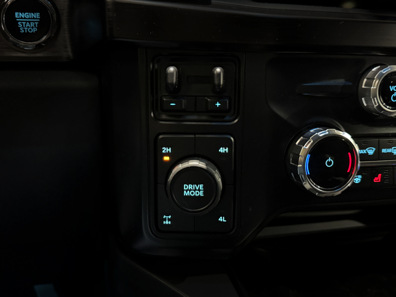 Ford Super Duty F-250 SRW  2024
