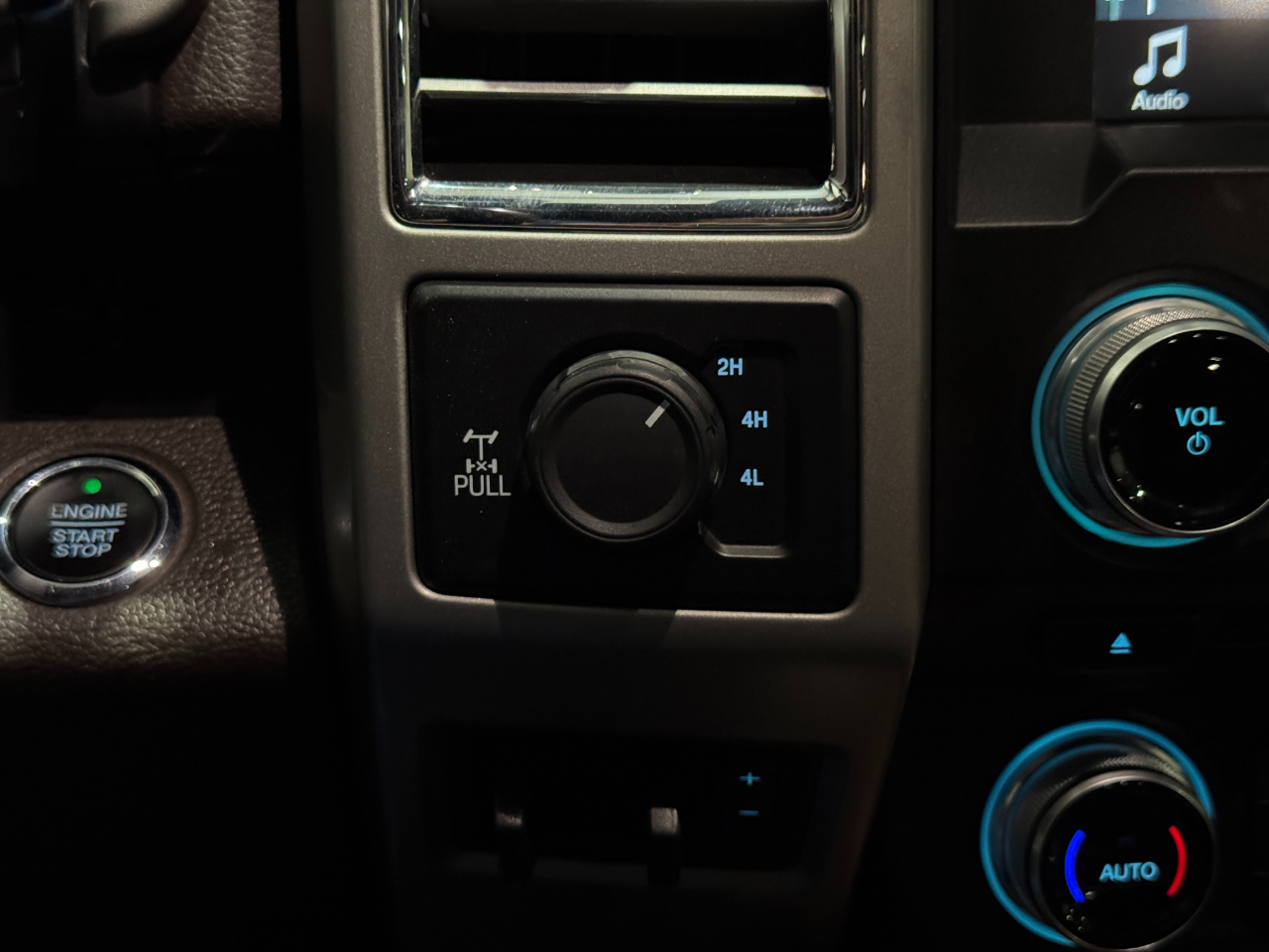 Ford Super Duty F-250 SRW  2017