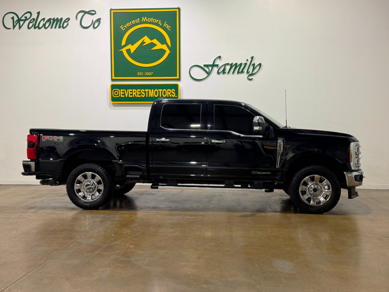 Ford Super Duty F-250 SRW  2024