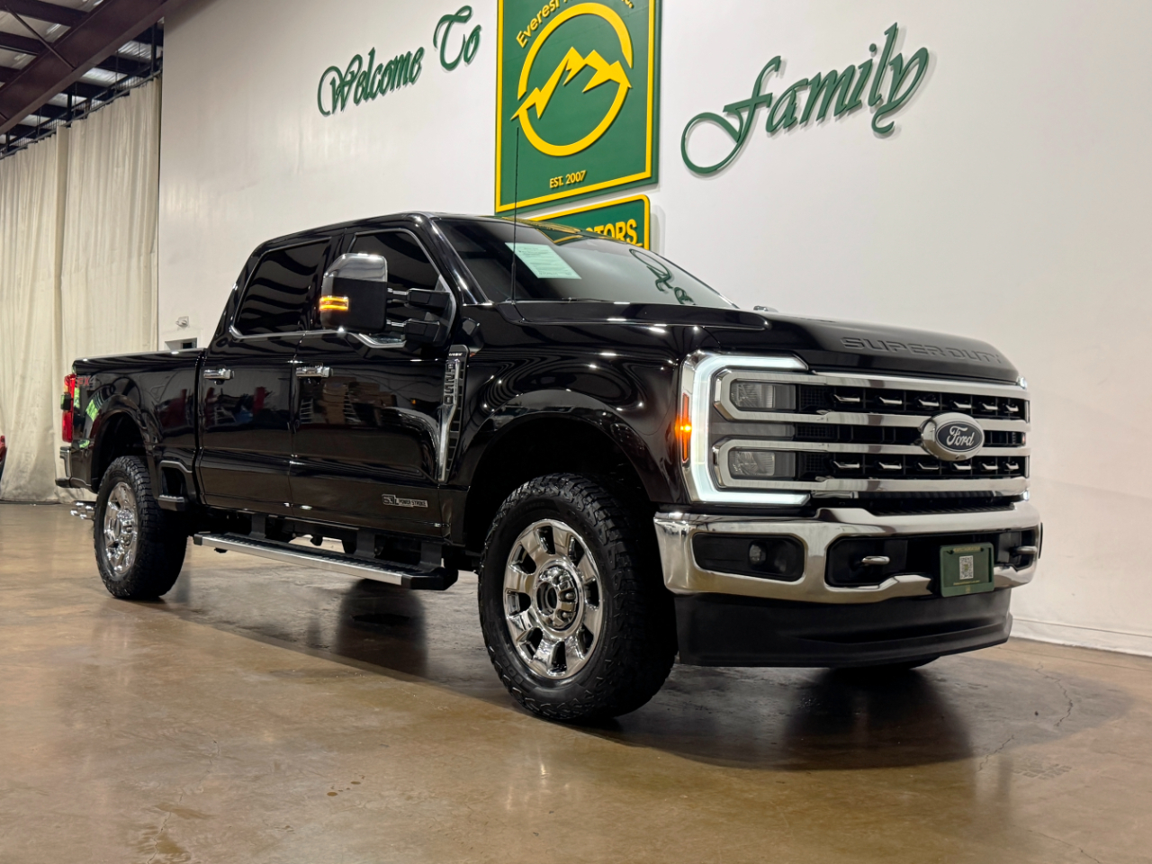 2024 Ford Super Duty F-250 SRW LARIAT 4X4 CREWCAB SHORT 6.7L V8 DIESEL 1OWNER FX4
