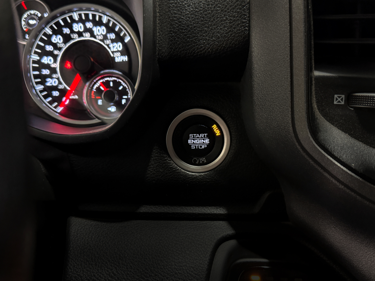 RAM 2500  2023