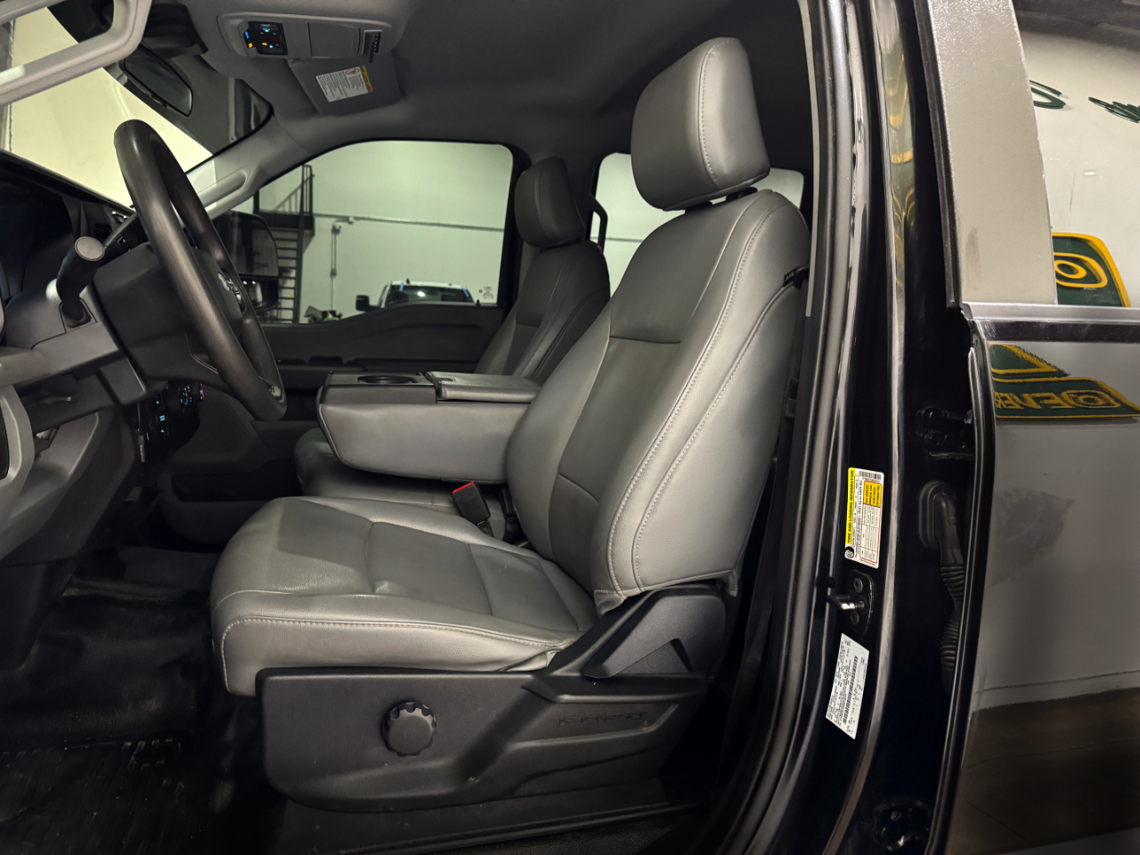 Ford Super Duty F-350 DRW  2024
