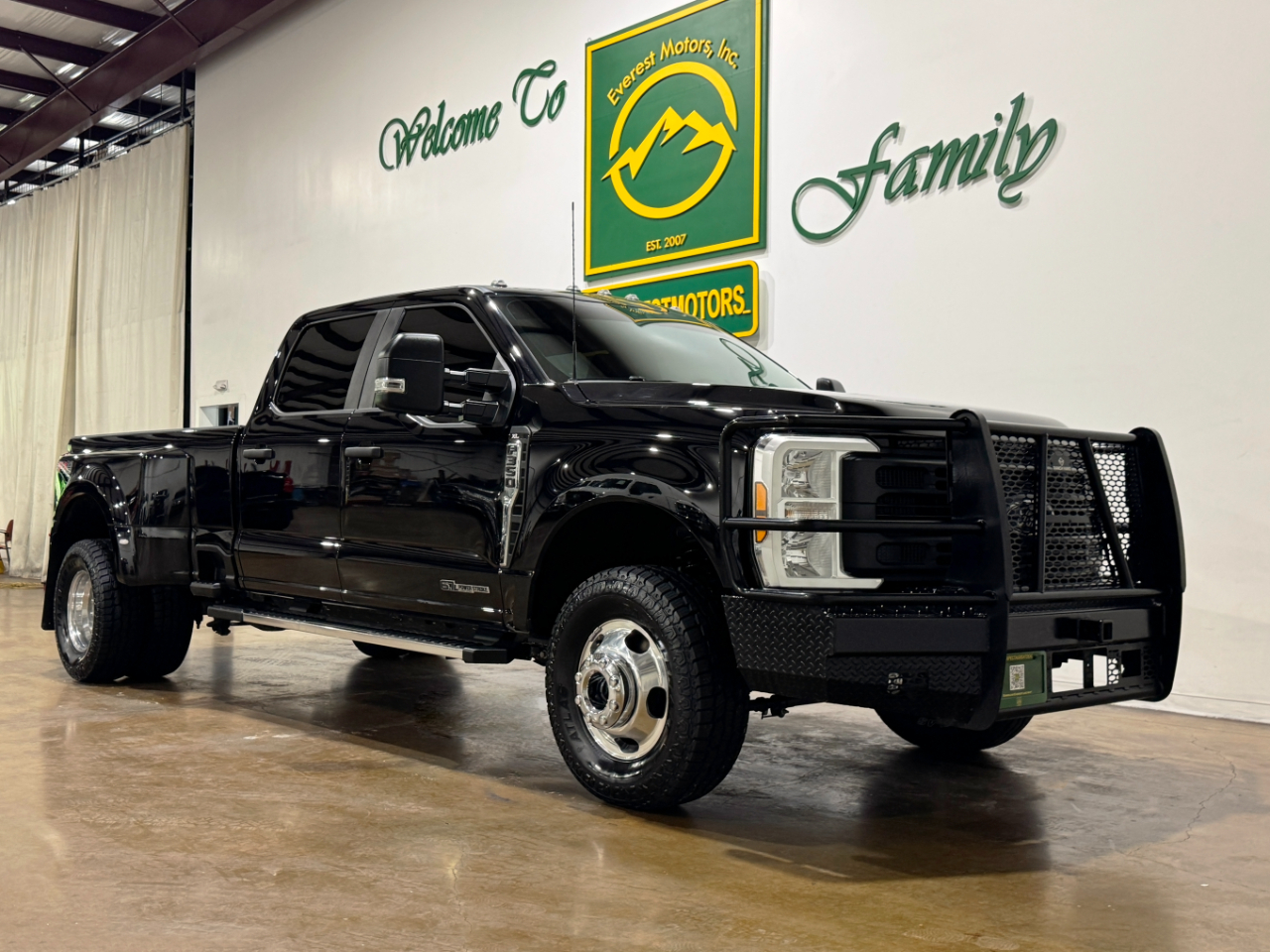 2024 Ford Super Duty F-350 DRW XL 4X4 CREWCAB 6.7L V8 DIESEL 1OWNER FX4