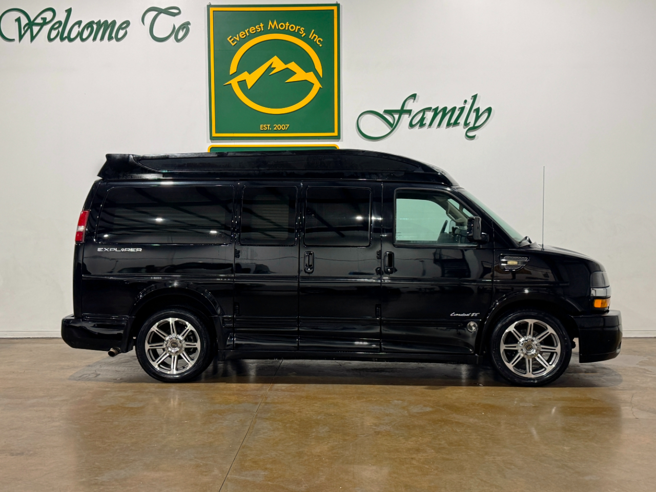 Chevrolet Express Cargo Van  2018