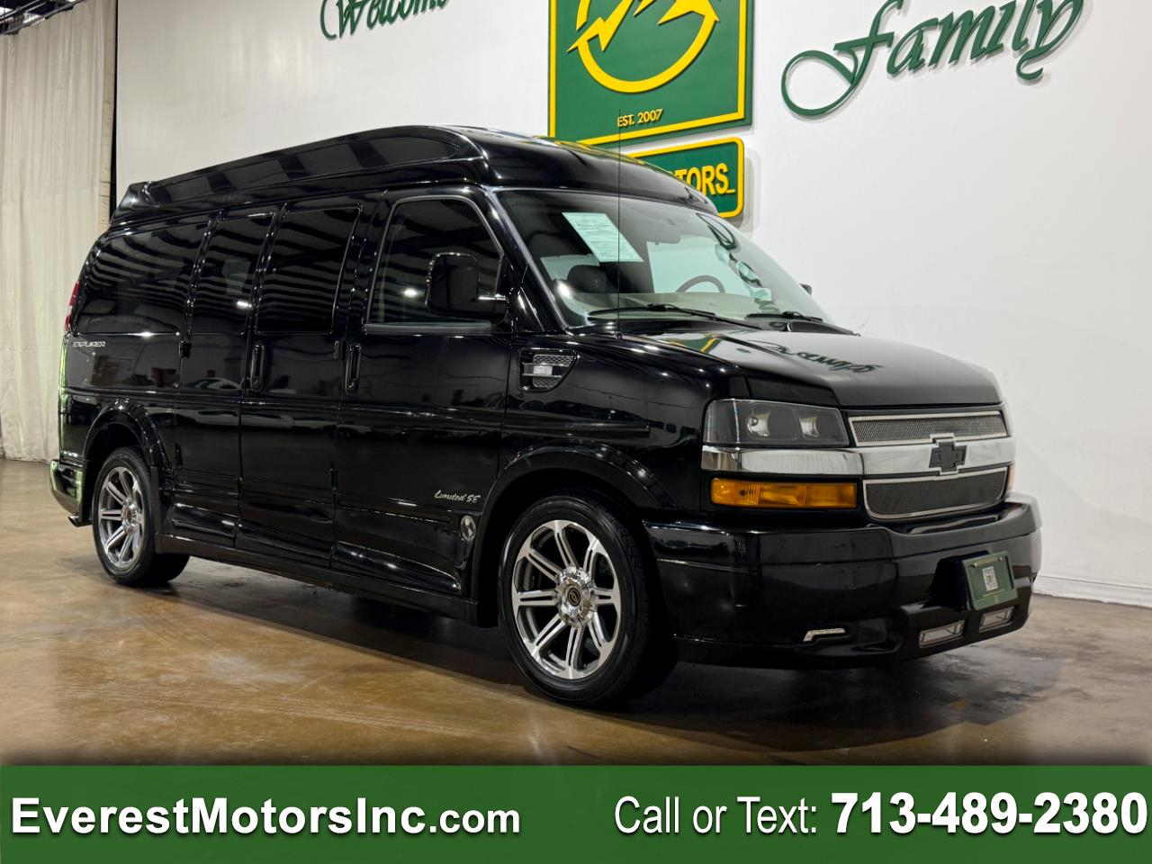 2018 Chevrolet Express 2500 Work Van HD's photo