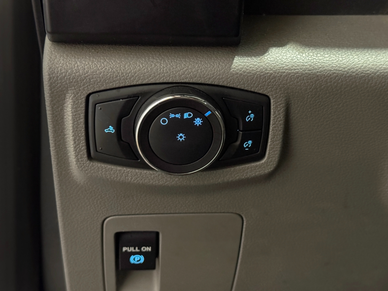 Ford F-150  2019