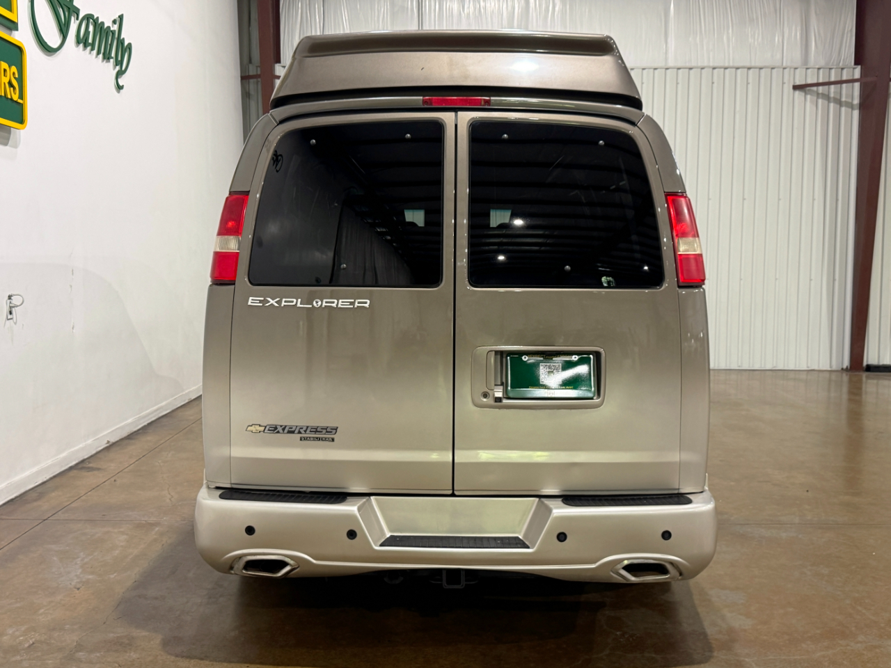 Chevrolet Express Passenger  2016