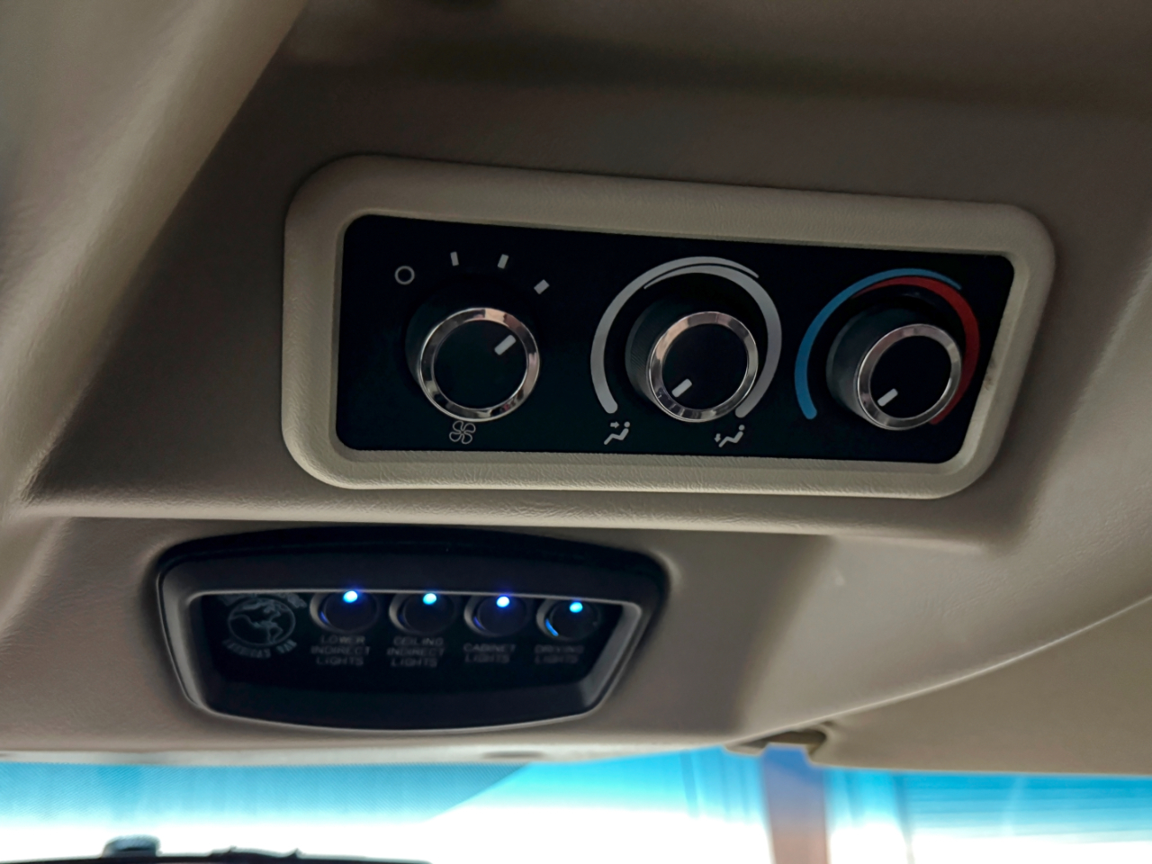 Chevrolet Express Passenger  2016