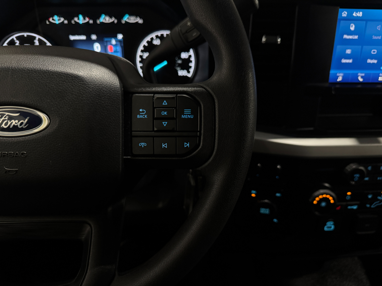 Ford Super Duty F-350 DRW  2023