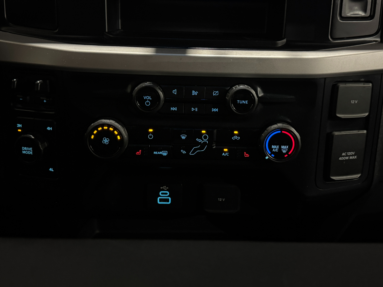 Ford Super Duty F-350 DRW  2023